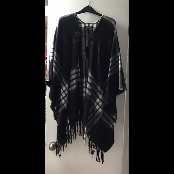 🌟 DKR Plaid Cape - Picture 2 of 4